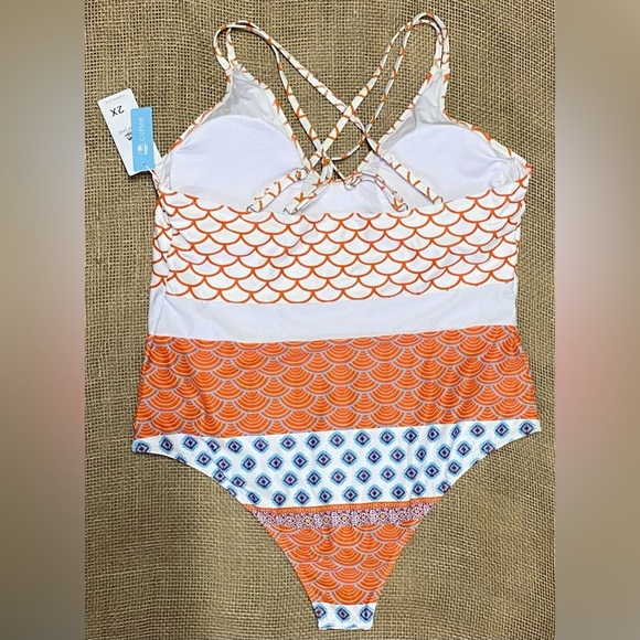 Cupshe Geo Print Scoop Neck One Piece Swimsuit, Size 2X, Adjustable Straps - Picture 7 of 11